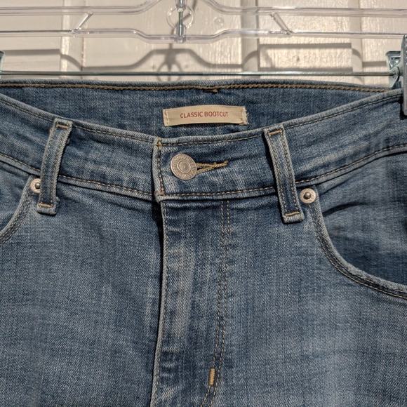 Levi's Jeans - Picture 3 of 5